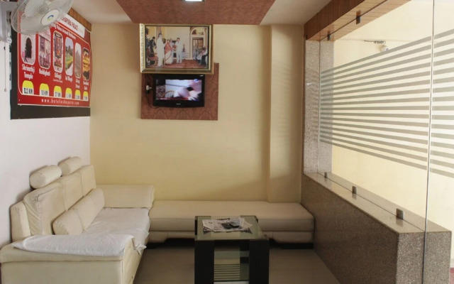 Hotel Ashapura Palace by Sky Stays