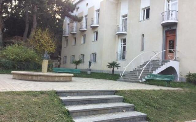 Muza Hotel