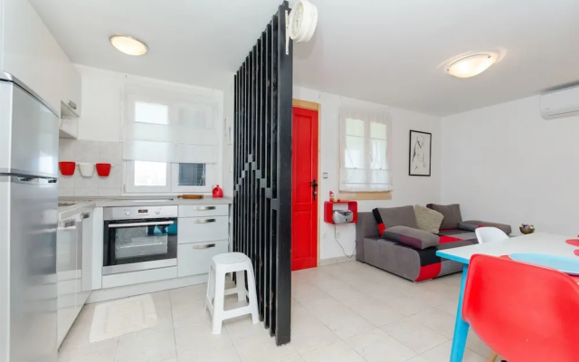 House Ara