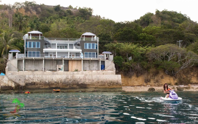 Jaynet Oceanview Resort