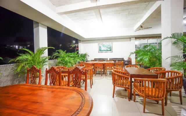 Oyo 1545 Bs Residence