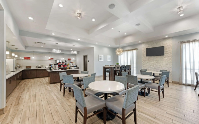 Best Western Plus Buda Austin Inn & Suites