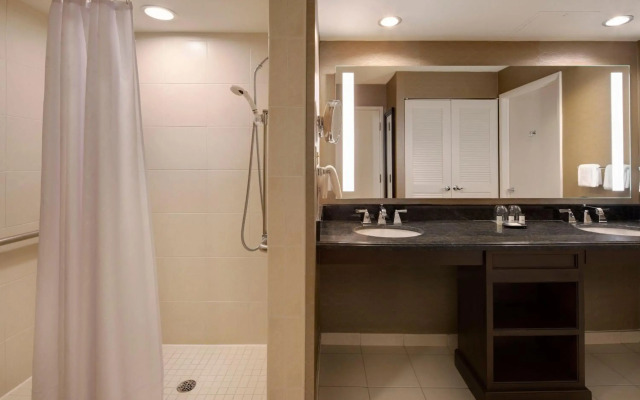 Sheraton® Suites Fort Lauderdale West