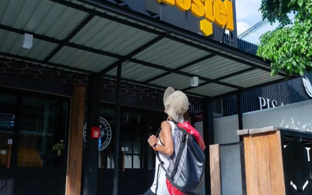 Ray Coffee Bar & Hostel - Adults Only