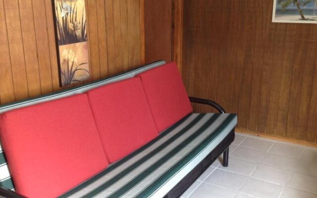 Rainbow Beach Apartments & Rooms