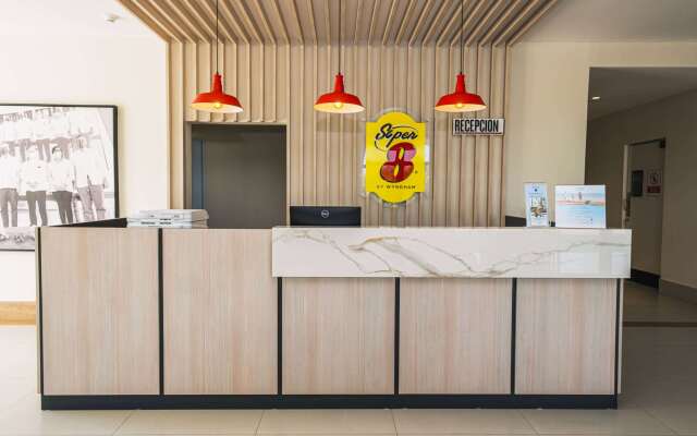 Super 8 By Wyndham Manzanillo