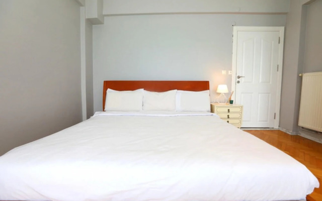 Splendid Flat With Bosphorus View in Besiktas