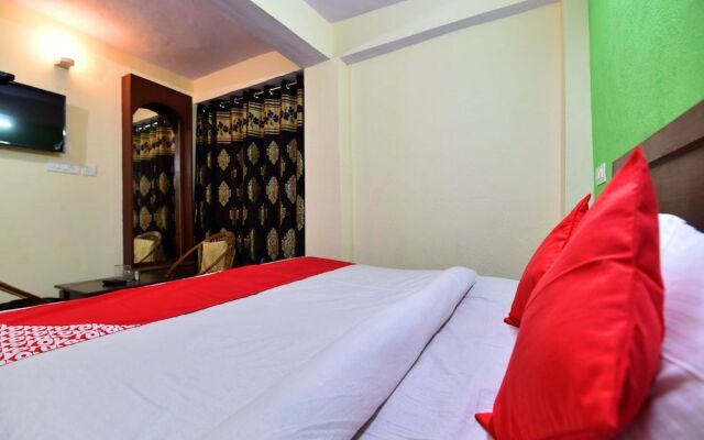 OYO 27622 Gautam Regency