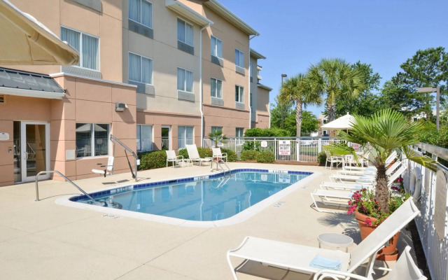 Fairfield Inn & Suites Charleston North/University Area