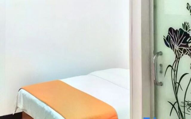 Meicheng Business Hotel (Huanghua International Airport Branch)