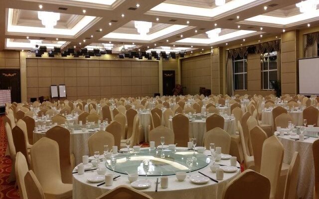 Inzone  Garland  Hotel Taian