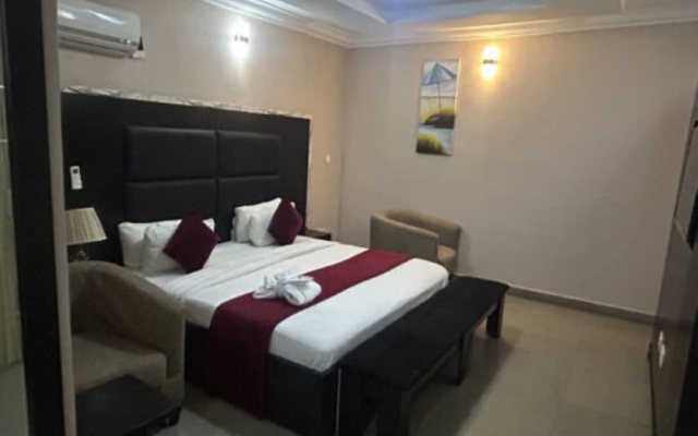 Grand Maridos Hotel