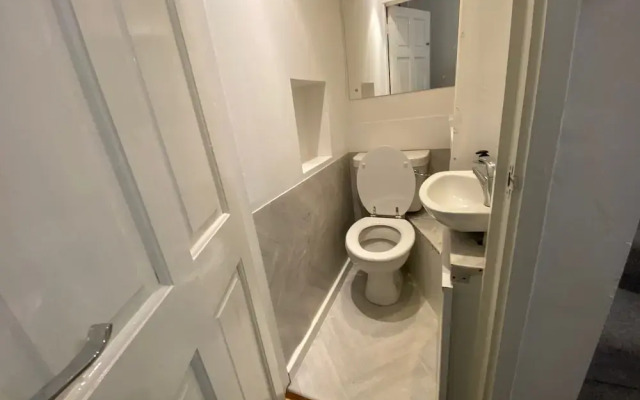 London Charm - 3 Bedroom House Near Canary Wharf