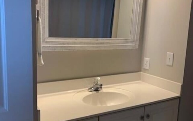 Quick Getaway - 4 Br Home