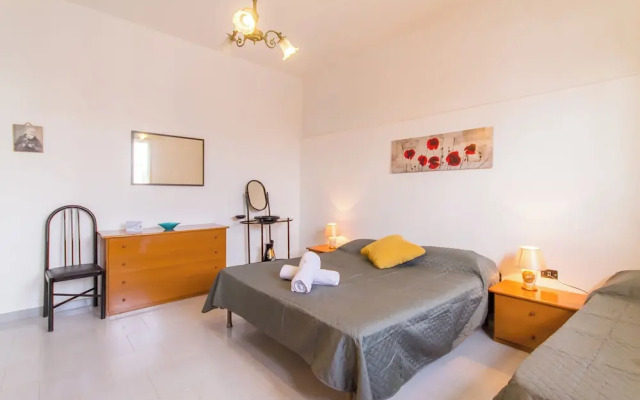 Villetta Punta Grossa short walk to beach