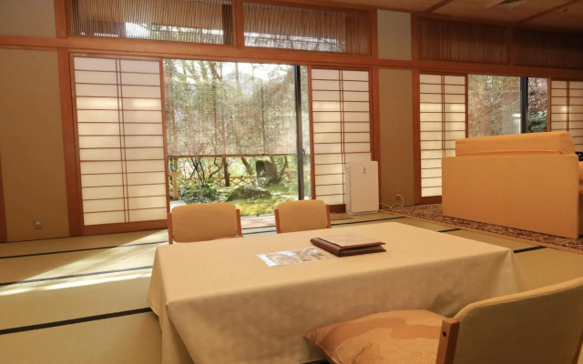 Ginsuiso Bekkan Choraku