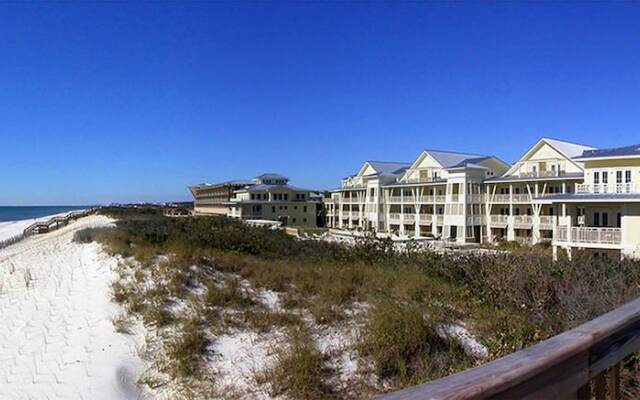 Cosmopolitan Beach Loft by Exclusive 30A