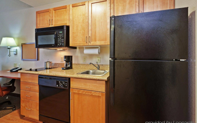 Candlewood Suites Hattiesburg by IHG