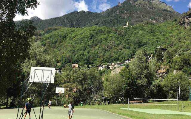 Baita In Pietra Chiesa Valmalenco - A Piedi Alla Funivia Alpe Palu