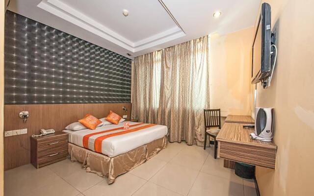 OYO Rooms Kampung Air Taxi Station