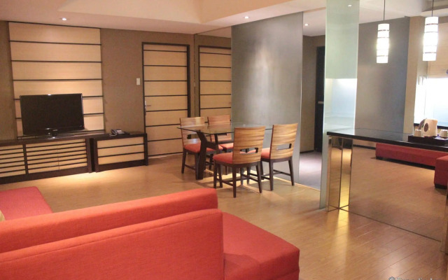 Soleste Suites
