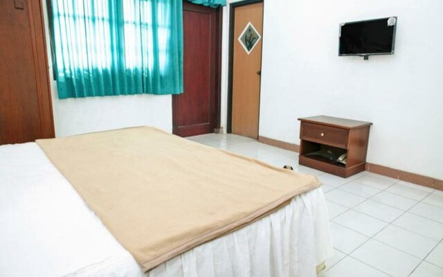 RedDoorz near UPN Veteran