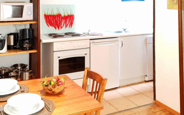 Entenhaus I Ediger-eller