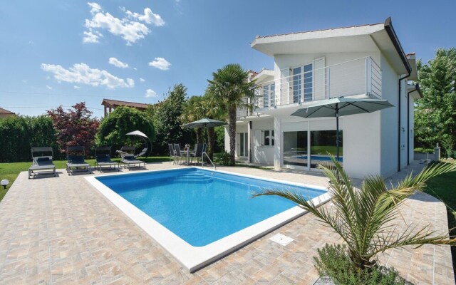 Stunning Home in Sinj With 2 Bedrooms, Wifi and Outdoor Swimming Pool
