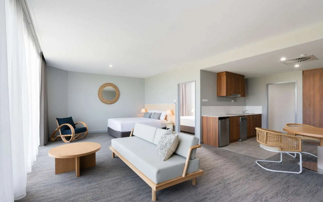 Abode Hotel Malua Bay