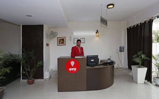 Fragrance Habitat By OYO Rooms