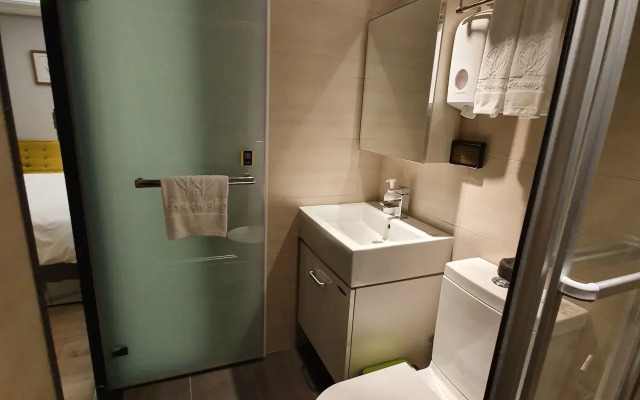 Greenight Hotel