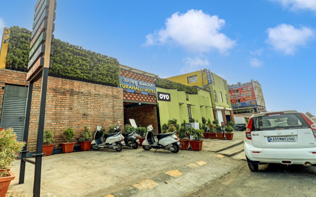 Hotel O Turahalli