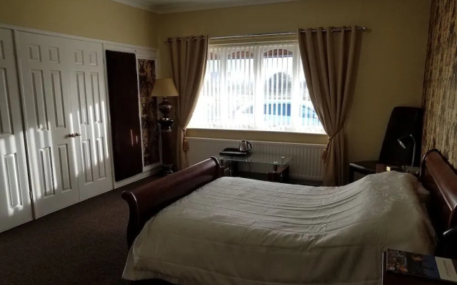 The Mayfair Lodge Family Suite