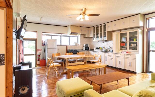 Green Beach le Island