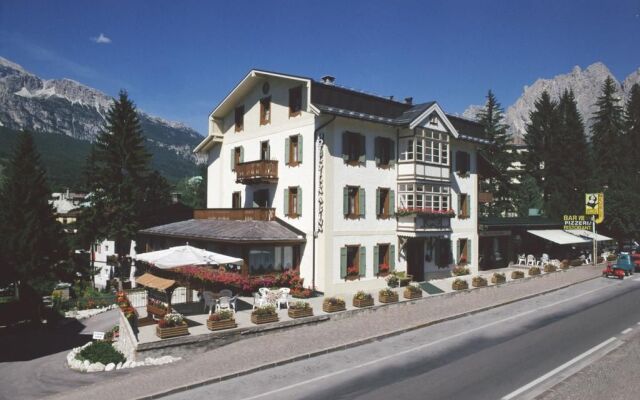 Hotel Villa Alpina