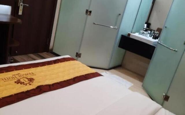 Prague Saigon Airport Hotel