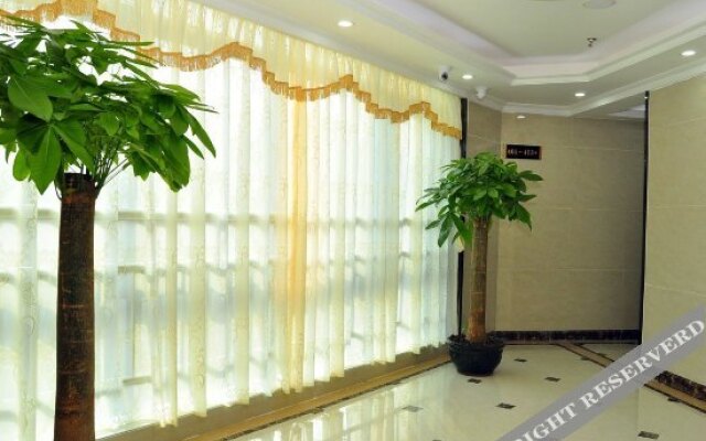 Yunhong Hotel (Guangzhou Railway Station Xicun Subway Station)