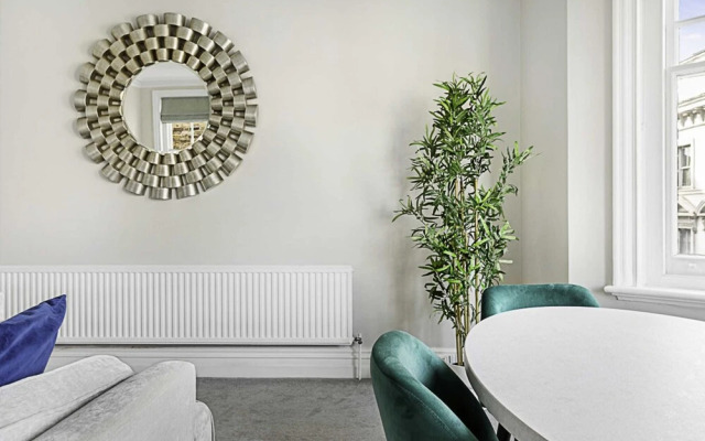 Beautiful Abode In Fulham Broadway