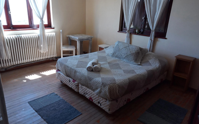 Antiguo Solar del Lago B&B