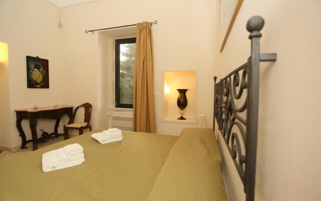 Villa Lucrezio Resort