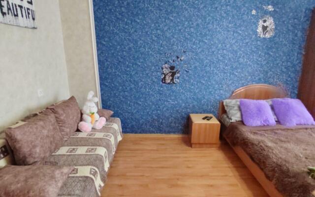 Апартаменты на проспекте Победы 56