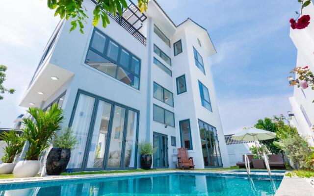 Palm Villa 31 (8 Phòng Ngủ) Khu Nghĩ Dưỡng Cao Cấp