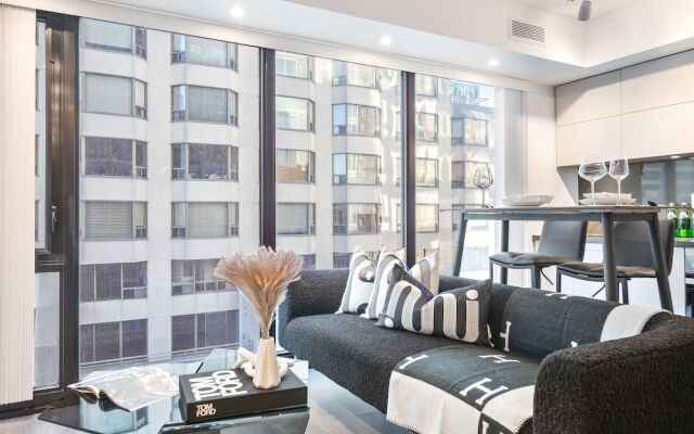 Stallion Suites Yorkville