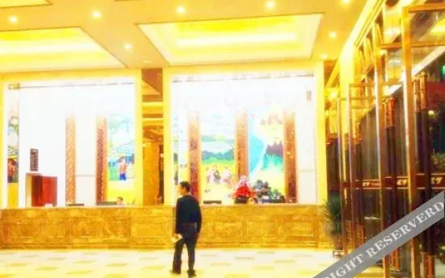 Coconut Rhyme Golden Dragon Hotel (Qionghai Yinhai Road Flagship)