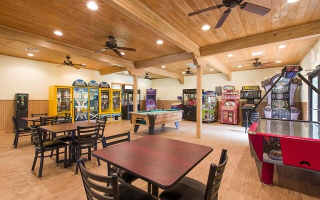 Jellystone Park™ at Birchwood Acres