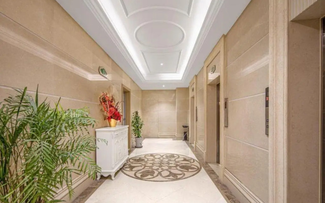 Vienna Hotel (Shanghai Jing'an Gaoping Road)