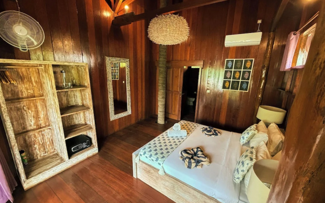 Gili Treehouses