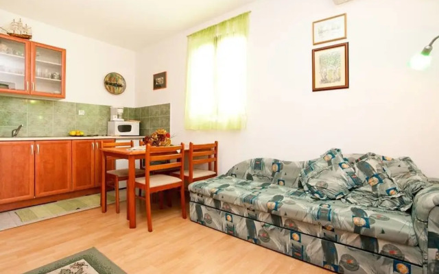 Miro - 300 m From sea - A3 Zeleni