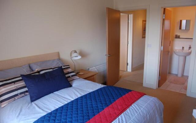 Apartment 2 The Waterfront