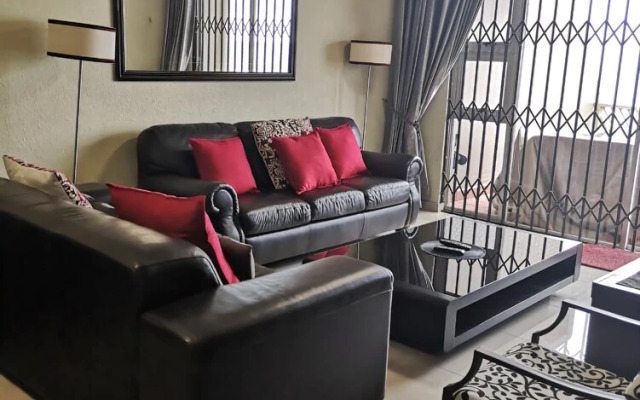 Isikhulu.53-55 North beach ,Umdloti. KwaZulu-Natal